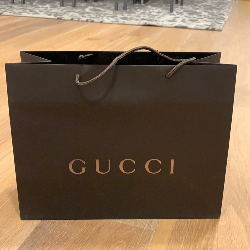 Gucci paper shopping bag